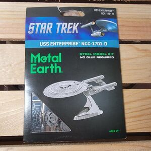 Metal Earth Star Trek USS Enterprise Model NEW